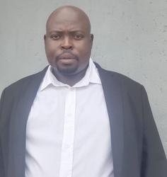 Awelani  Nekhofhe, estate agent