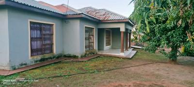 House For Sale in Khubvi, Thohoyandou Rural