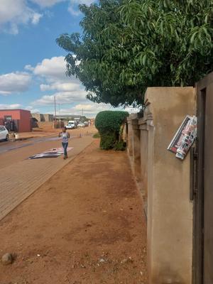 House For Sale in Stretford, Orange Farm