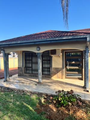 House For Sale in Thohoyandou, Thohoyandou