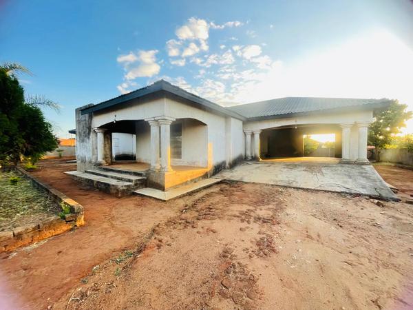 House For Sale in Thohoyandou, Thohoyandou